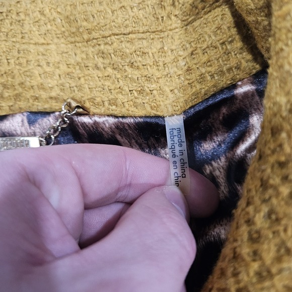 Steve Madden Mustard Yellow Cape Poncho Style Jacket Adjustable Waist Size M - Picture 3 of 11